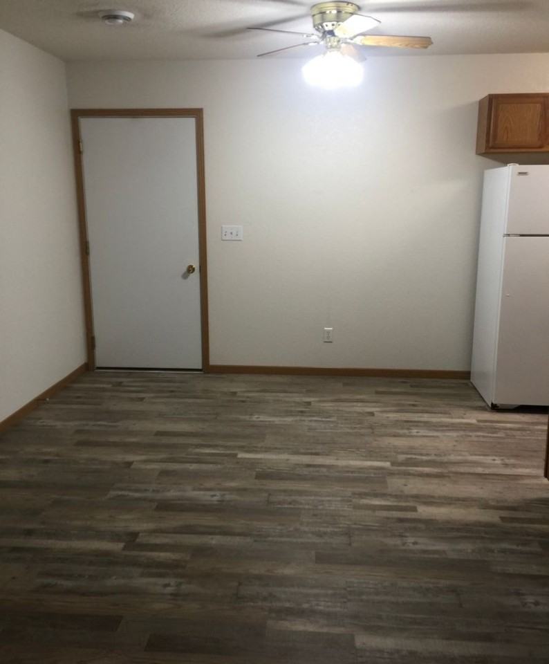Meeker County Townhomes - Photo 4 of 8