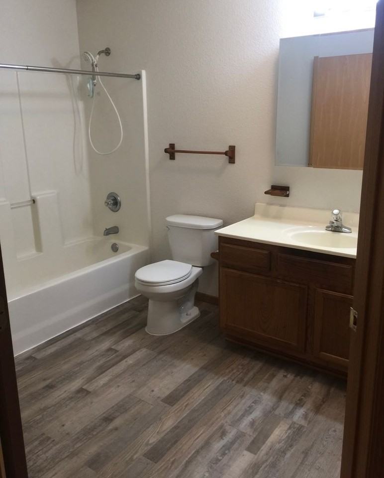 Meeker County Townhomes - Photo 7 of 8