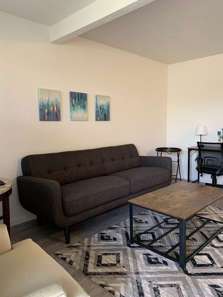 East 12th Townhomes and Apts - Photo 4 of 36