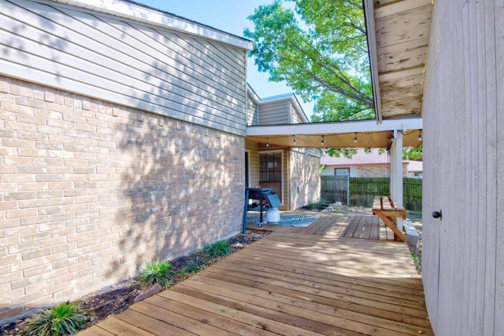 403 Justice St - Photo 4 of 33