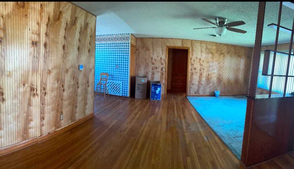 1706 N 15th St - Photo 2 of 8