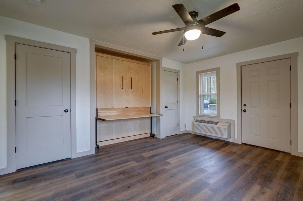 745 S Jefferson Ave - Photo 2 of 8