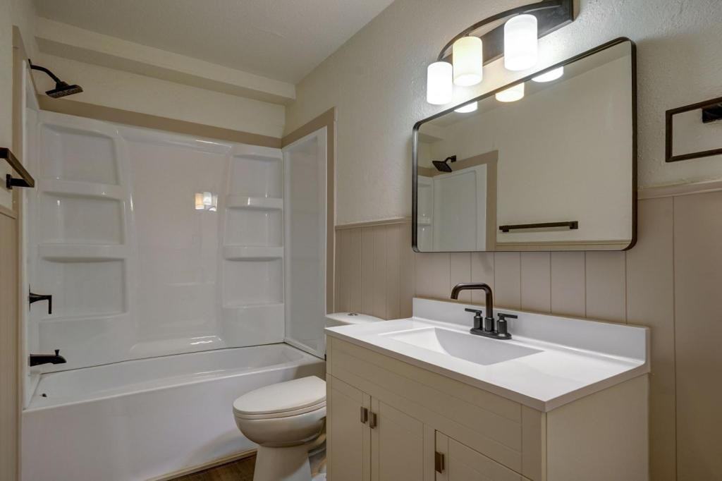 745 S Jefferson Ave - Photo 5 of 8