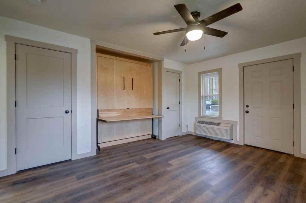 745 S Jefferson Ave - Photo 2 of 8