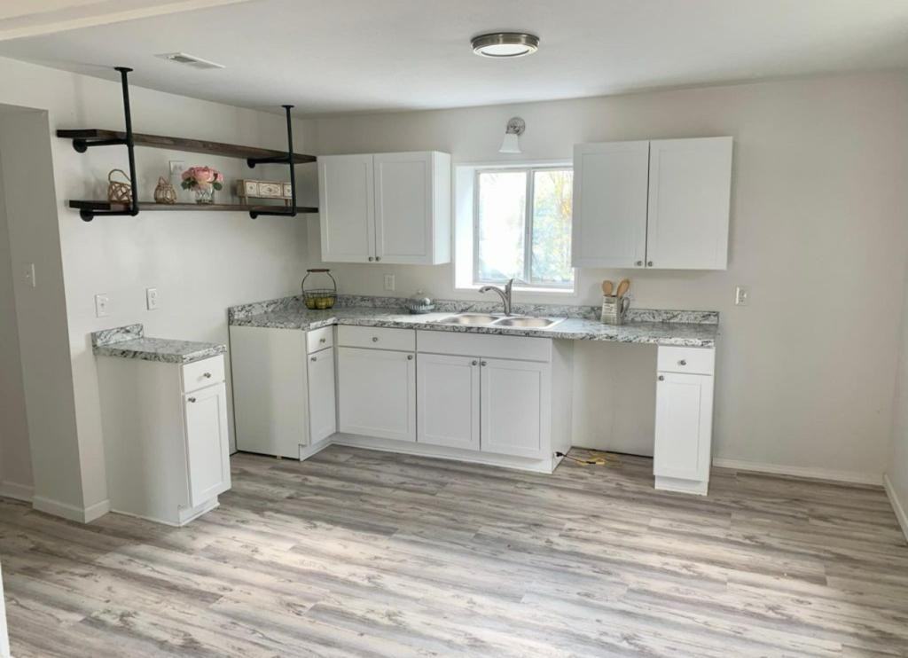 822 Belleaire Ave - Photo 4 of 7