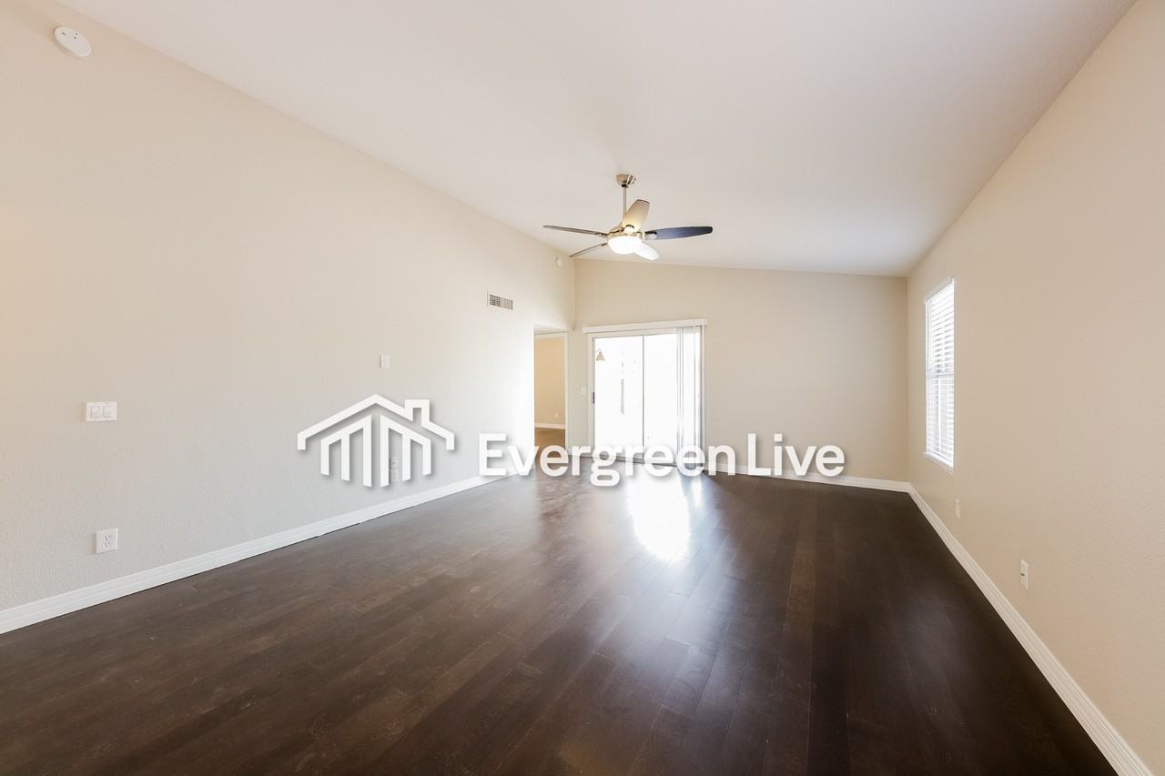 12010 N 79th Dr - Photo 5 of 20