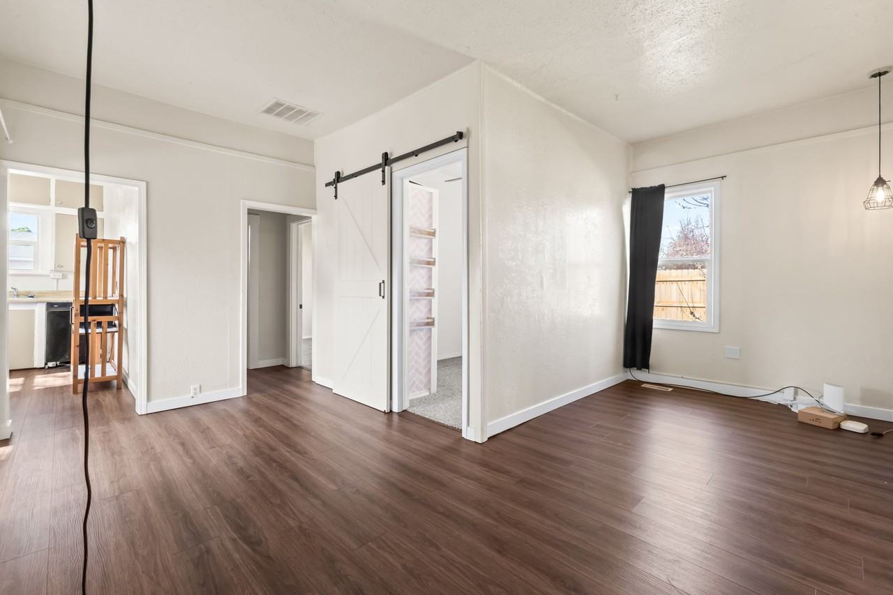 1003 2nd St N #1003-2nd - Photo 6 of 26