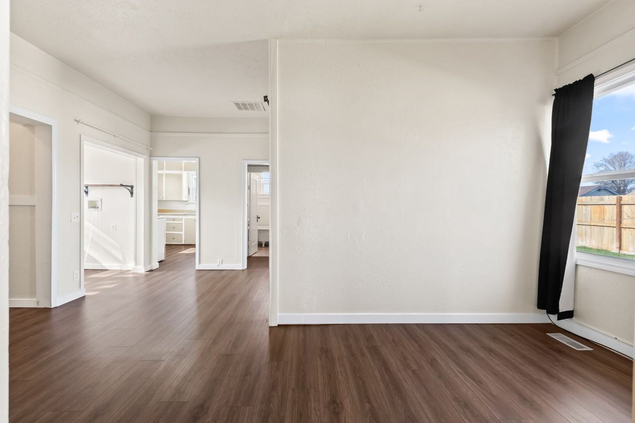 1003 2nd St N #1003-2nd - Photo 7 of 26