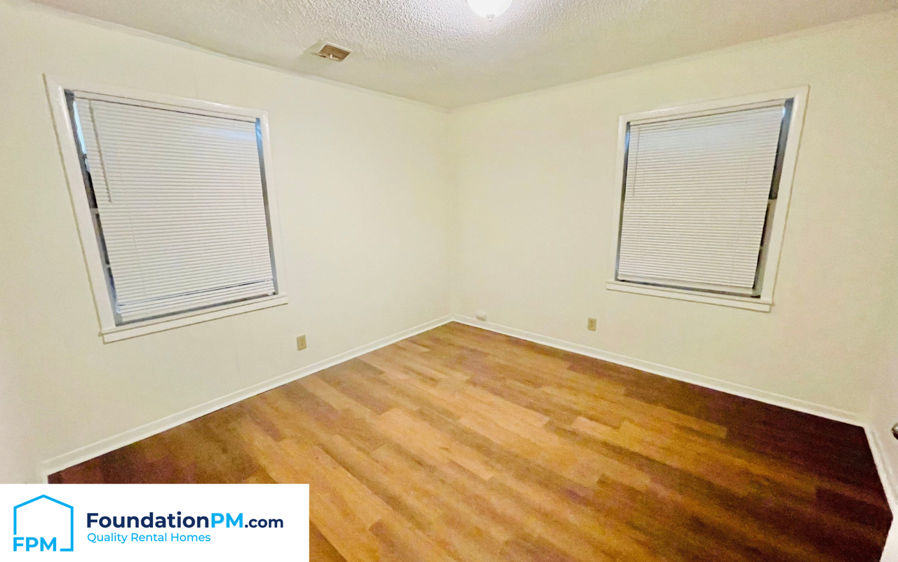 75 E Peebles Rd - Photo 3 of 11