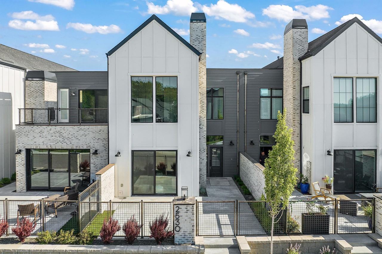 2530 W Iron Coop St #1 - Photo 7 of 31