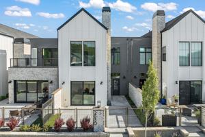 featured image of 2530 W Iron Coop St #1
