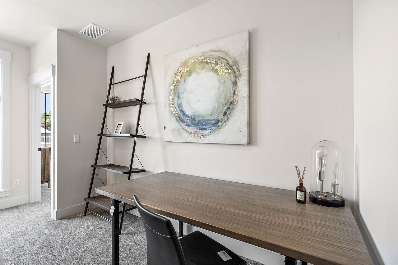 2530 W Iron Coop St #1 - Photo 2 of 31