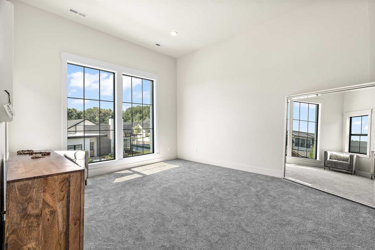 2530 W Iron Coop St #1 - Photo 2 of 31