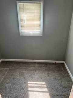 807 N Poplar St - Photo 3 of 16