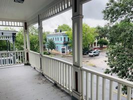 featured image of 905 Montgomery St #905