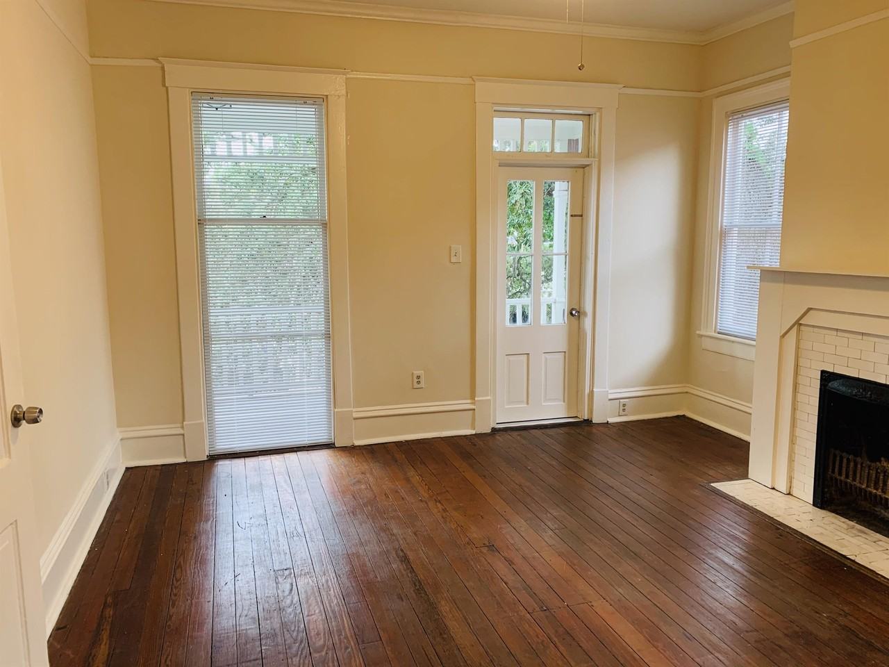 905 Montgomery St #905 - Photo 4 of 30