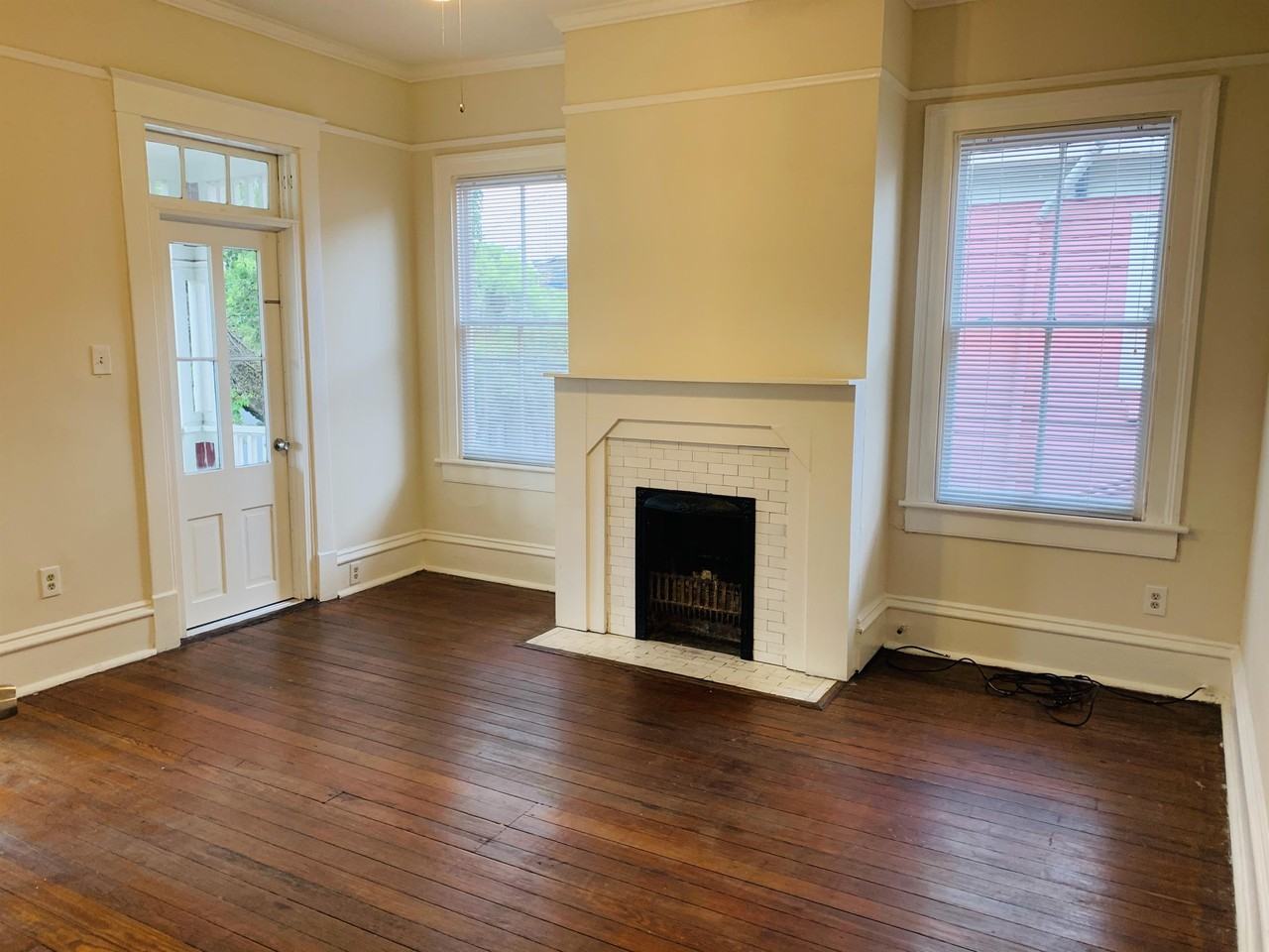 905 Montgomery St #905 - Photo 6 of 30