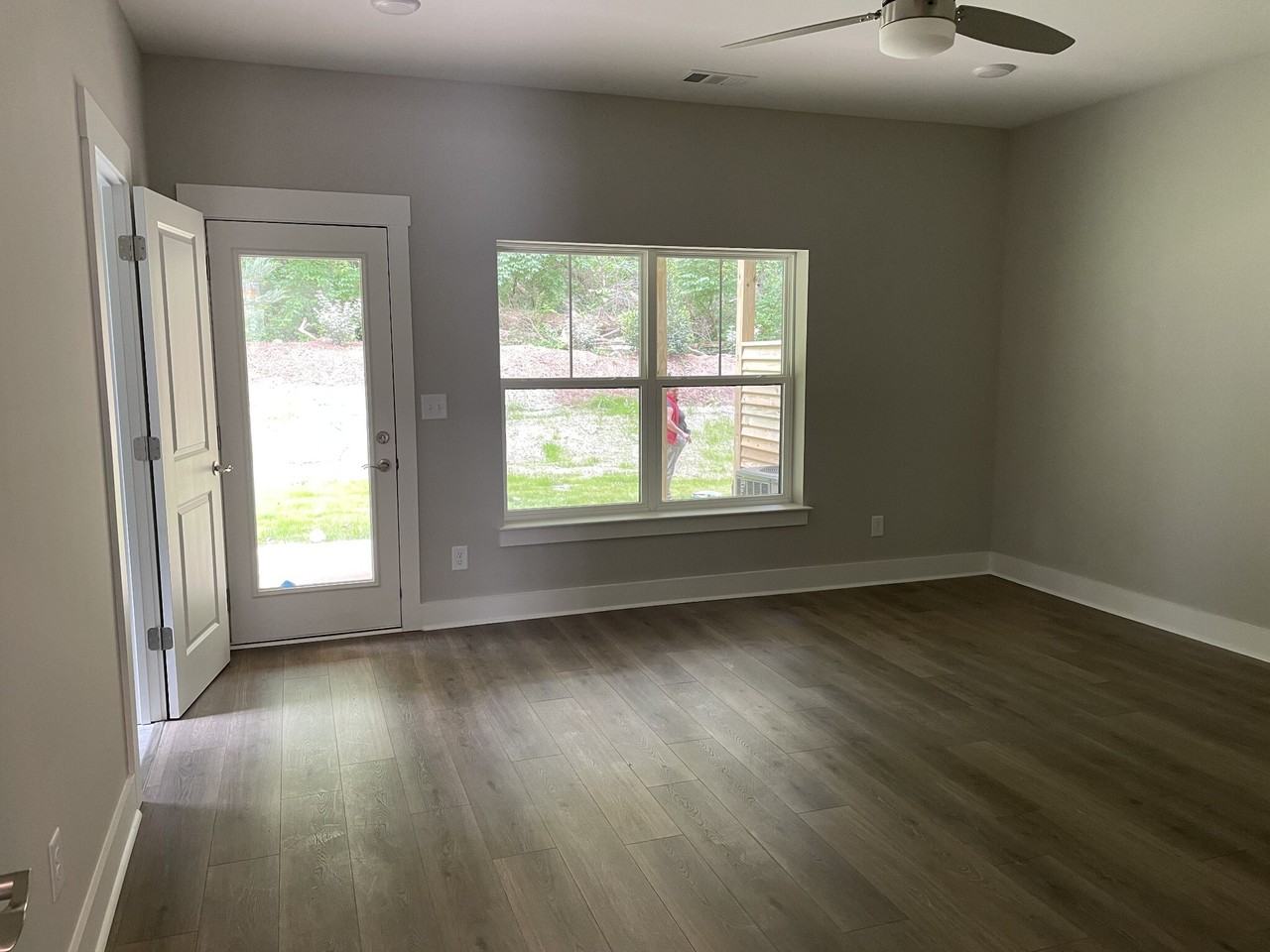 217 Stonecrest Dr #1 - Photo 4 of 16