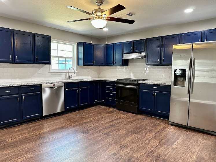 402 Del Norte St - Photo 5 of 12
