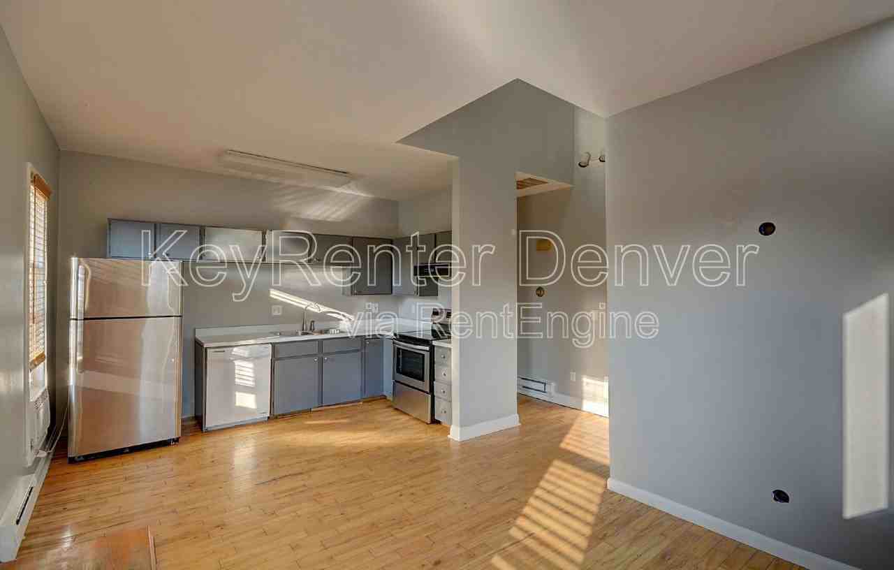 1024 N Lipan St #2 - Photo 2 of 25
