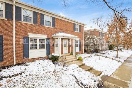 1815 Kings Ct #B - Photo 2 of 30