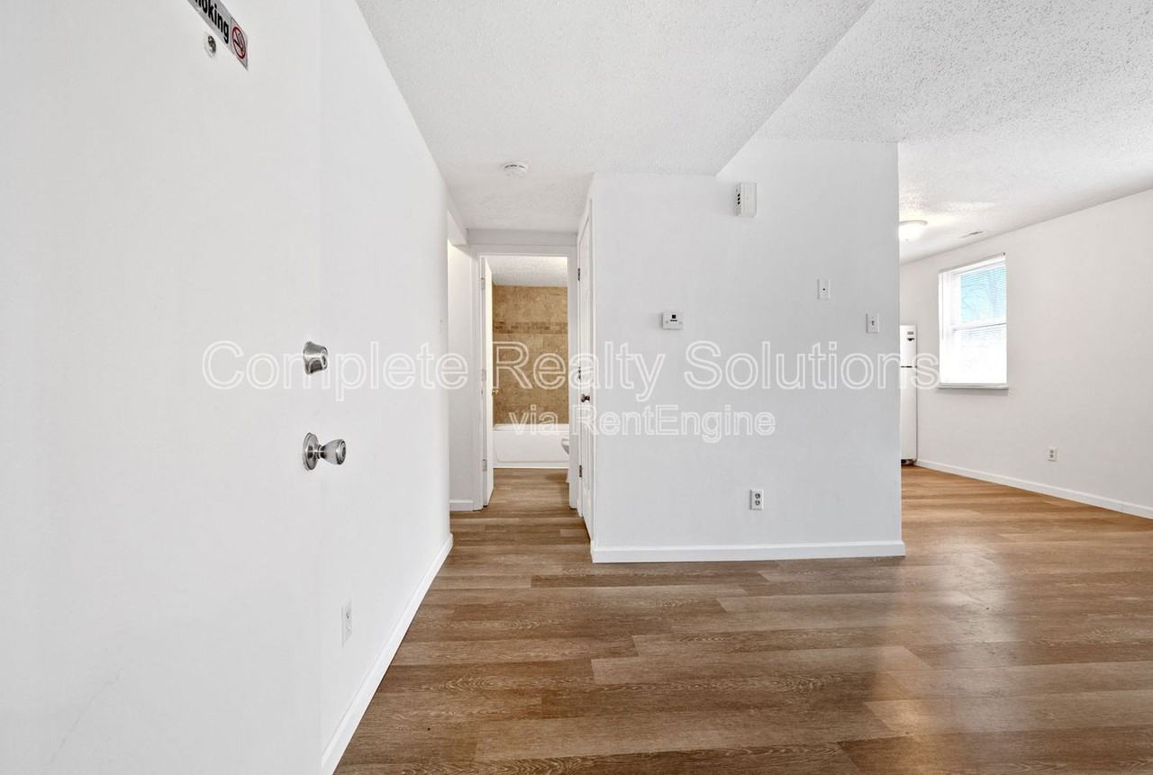 318 Mount Everest Dr #D - Photo 7 of 24