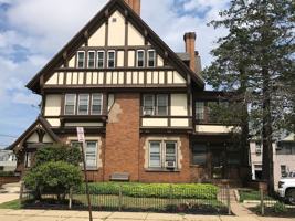 featured image of 230 W 9th St