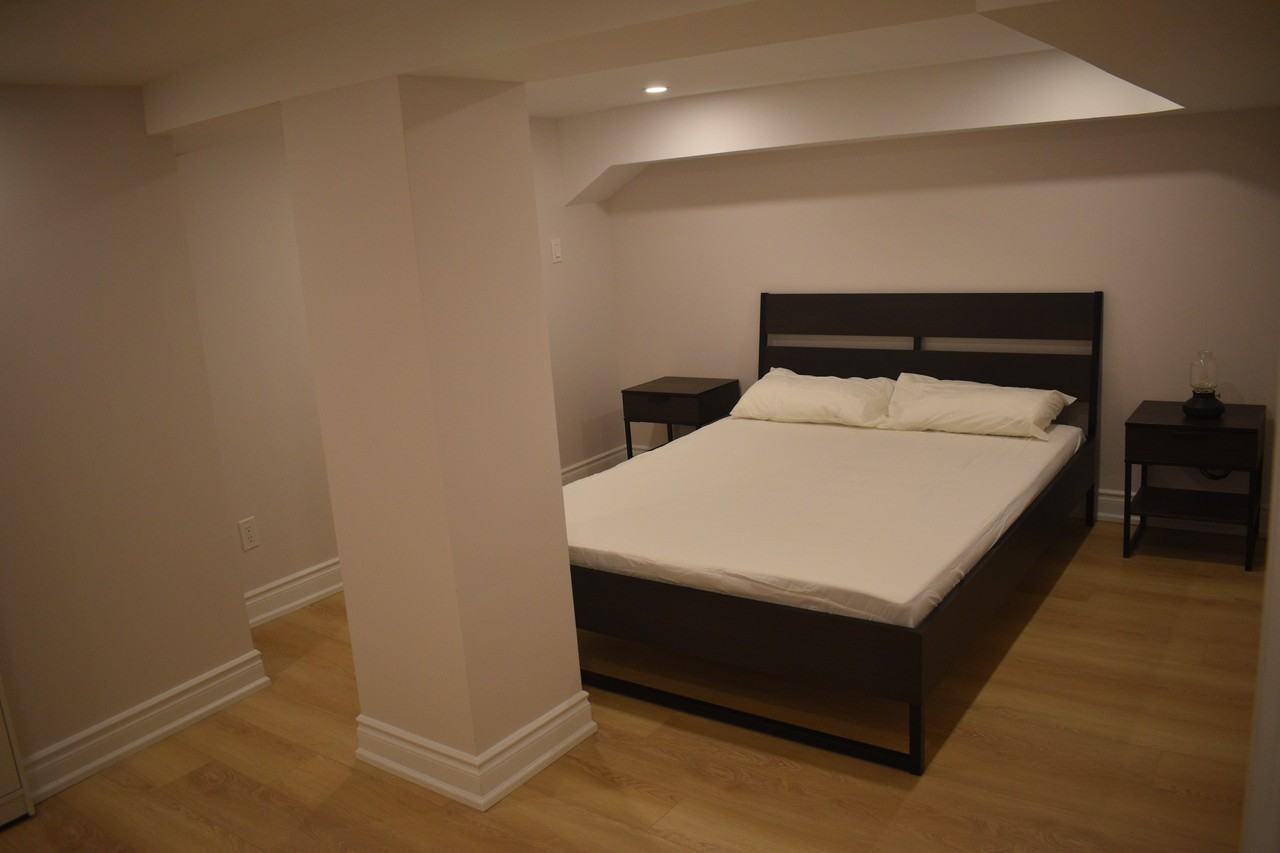 335 Nairn Ave - Photo 3 of 10