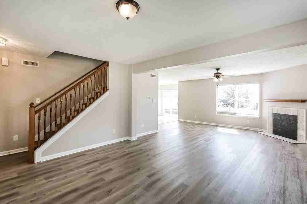 841 Durham Way - Photo 4 of 17