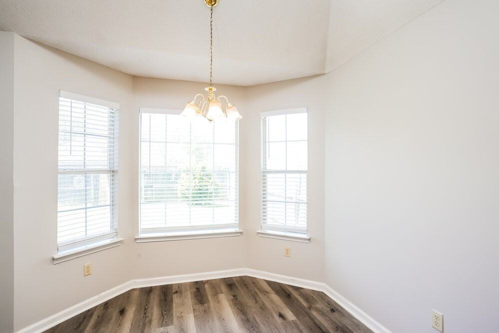 8459 Cross Point Dr - Photo 6 of 17