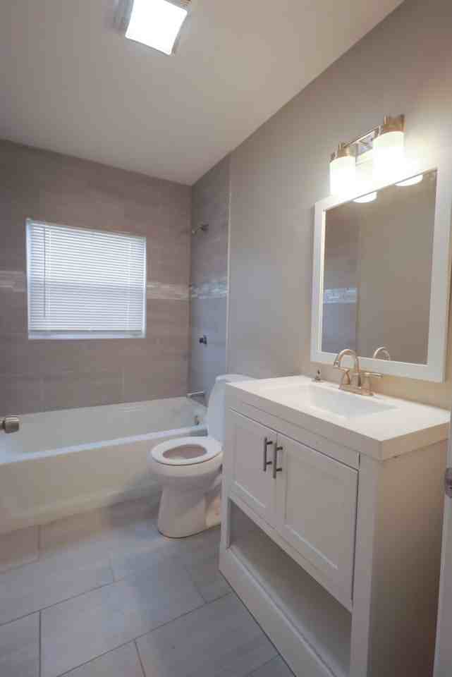 4089 Polk St - Photo 3 of 7