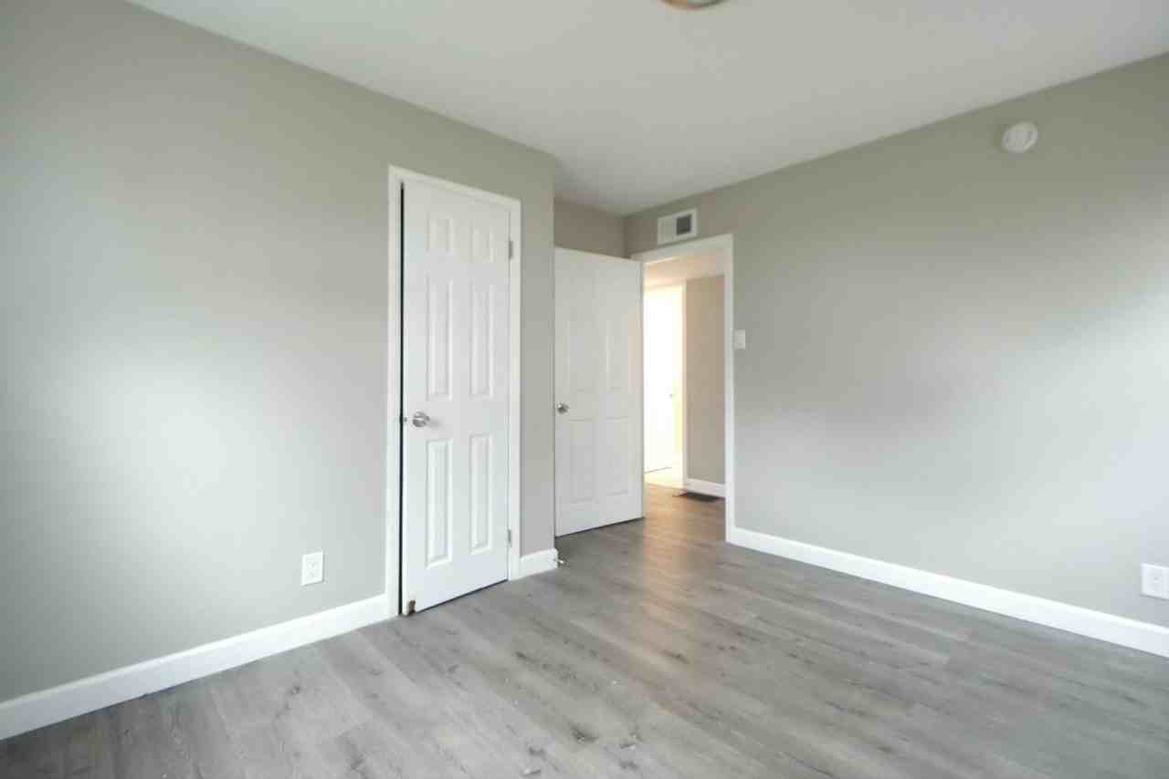 4089 Polk St - Photo 5 of 7