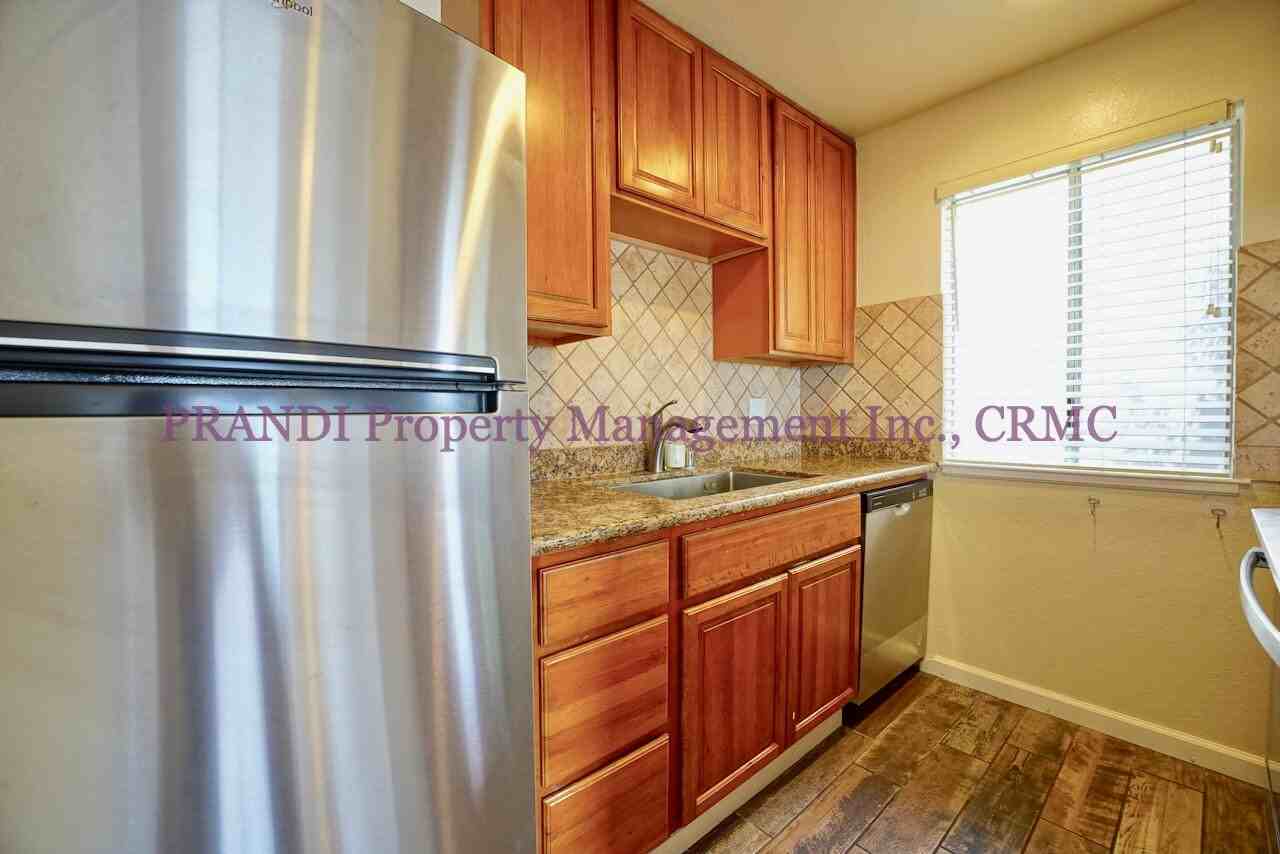 54 Anchorage Rd - Photo 3 of 16