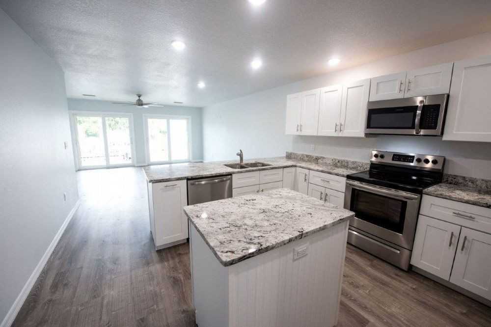 6871 Clark St - Photo 2 of 14