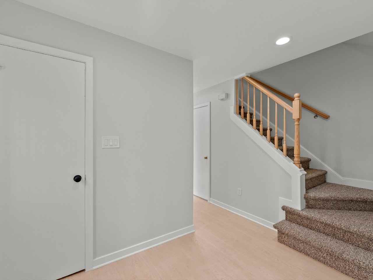 2852 Cedarest Rd - Photo 3 of 41