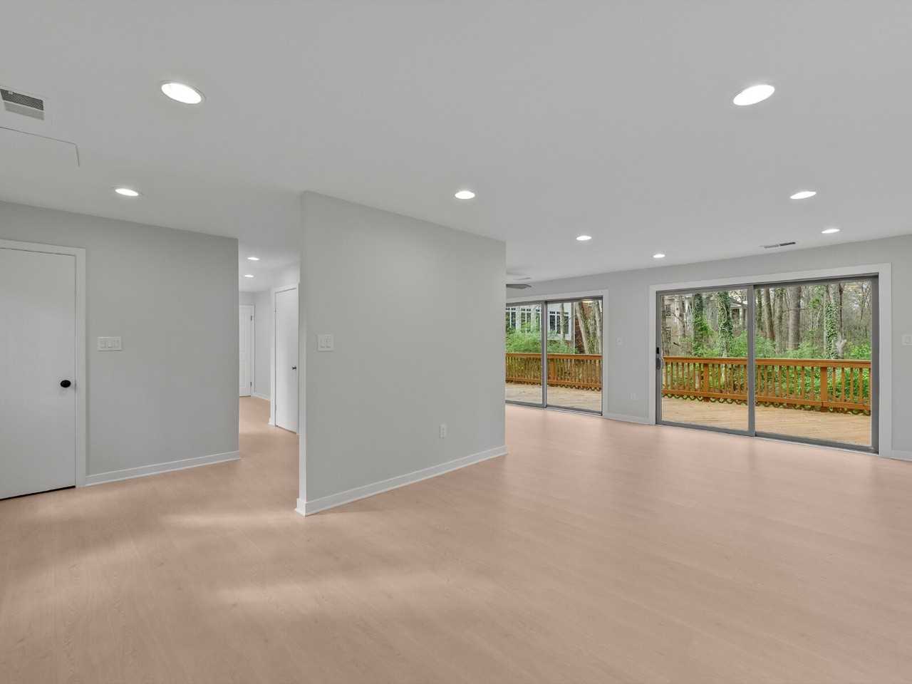 2852 Cedarest Rd - Photo 5 of 41