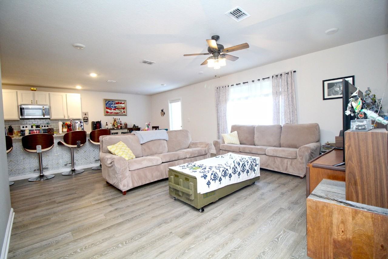 6376 Burrow Ln - Photo 2 of 21