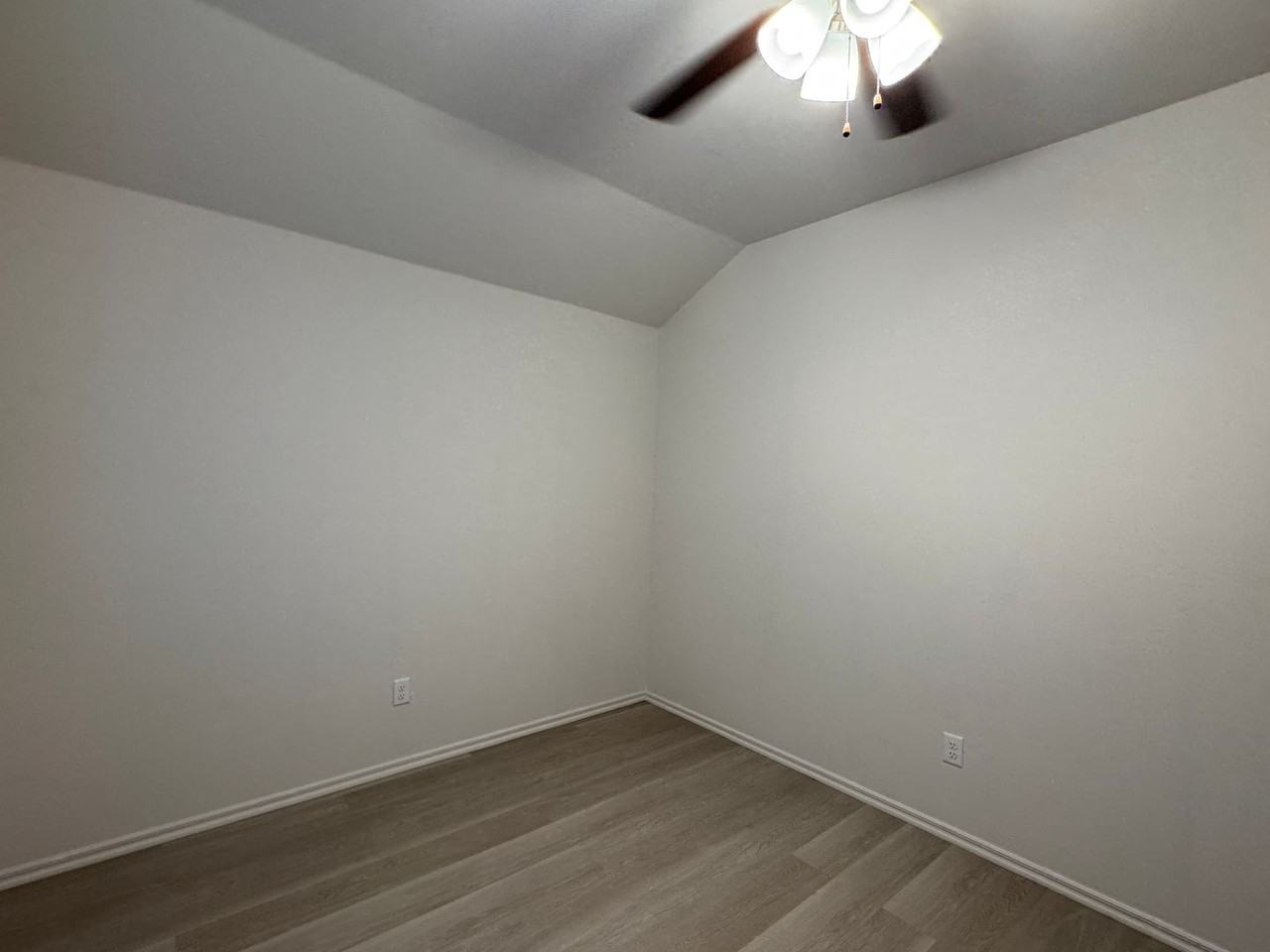 1815 Sw Jefferson Ave - Photo 5 of 10