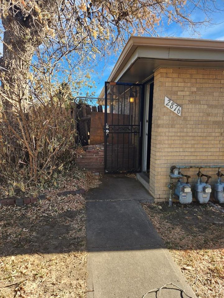 2876 N Jackson St - Photo 2 of 9
