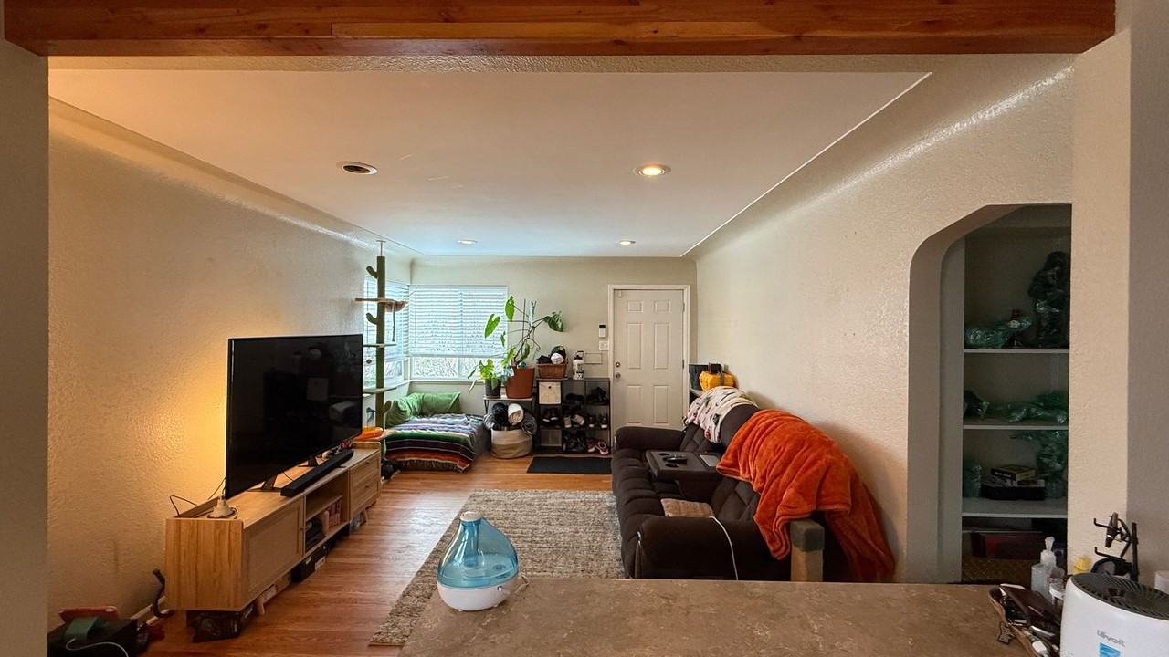 2600 E 31st Ave - Photo 3 of 8