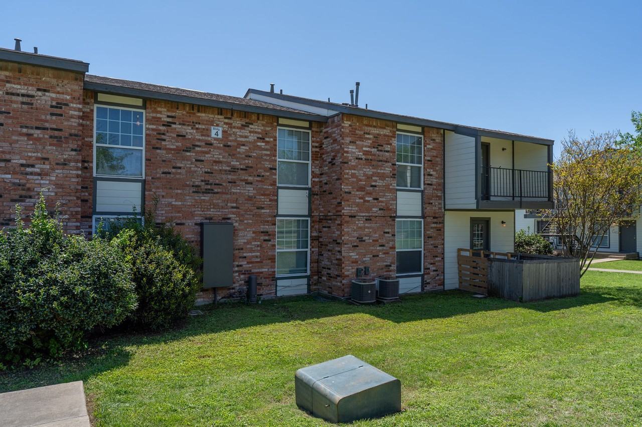 309 Purple Heart Trail - Photo 2 of 18