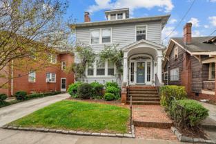 909 Harrington Ave - Photo 1 of 1