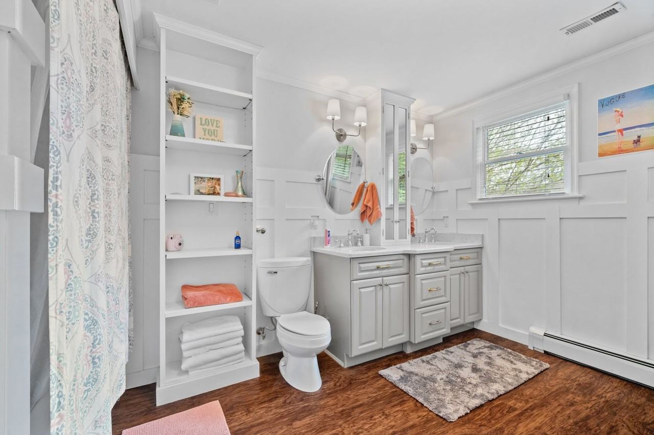 909 Harrington Ave - Photo 6 of 37