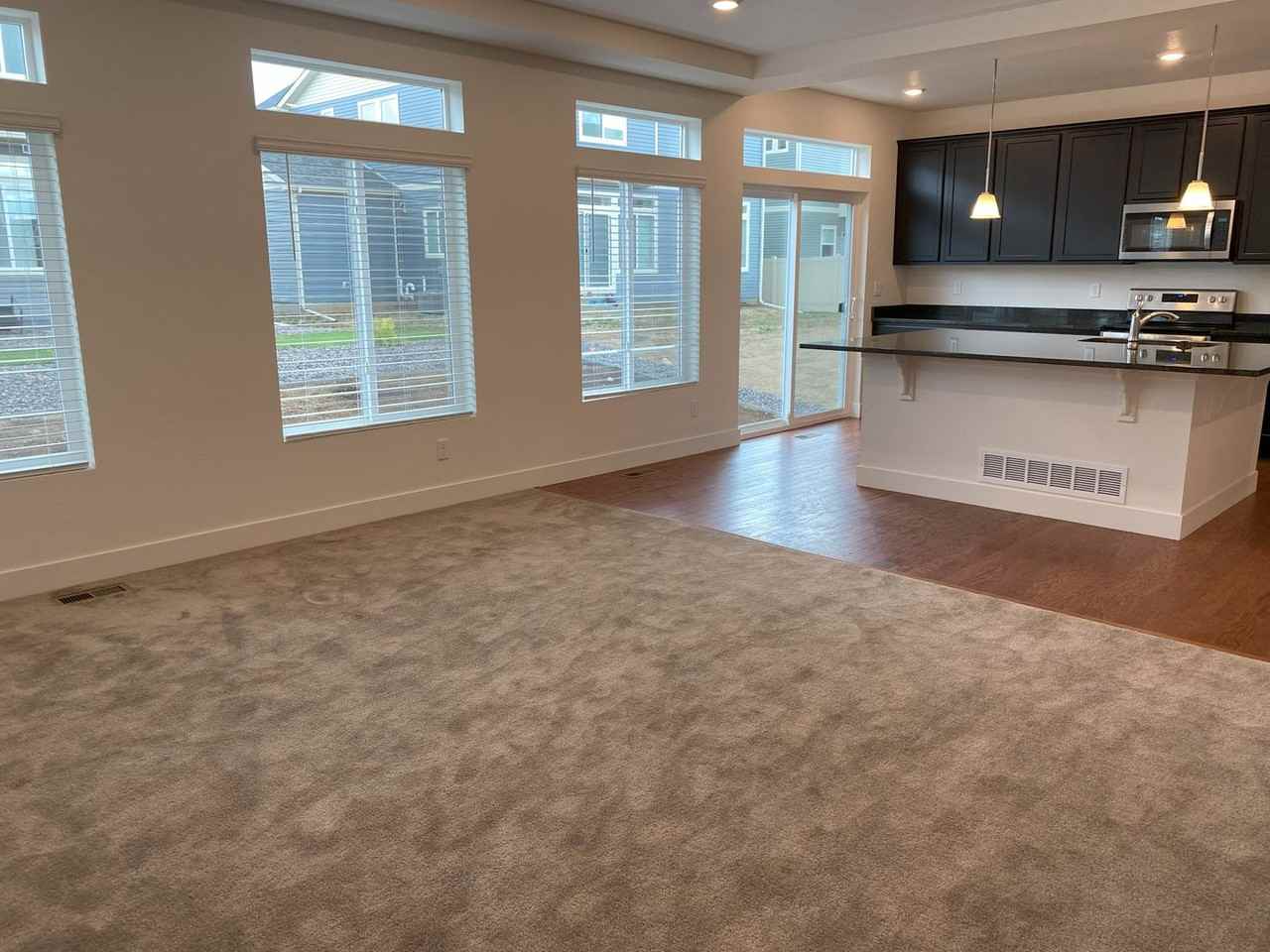 3659 Hazelwood Ln - Photo 4 of 34