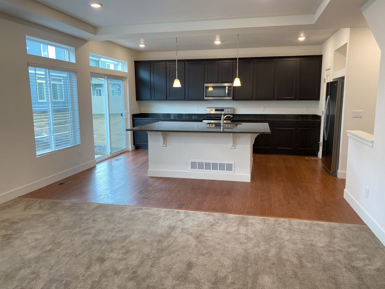 3659 Hazelwood Ln - Photo 3 of 34