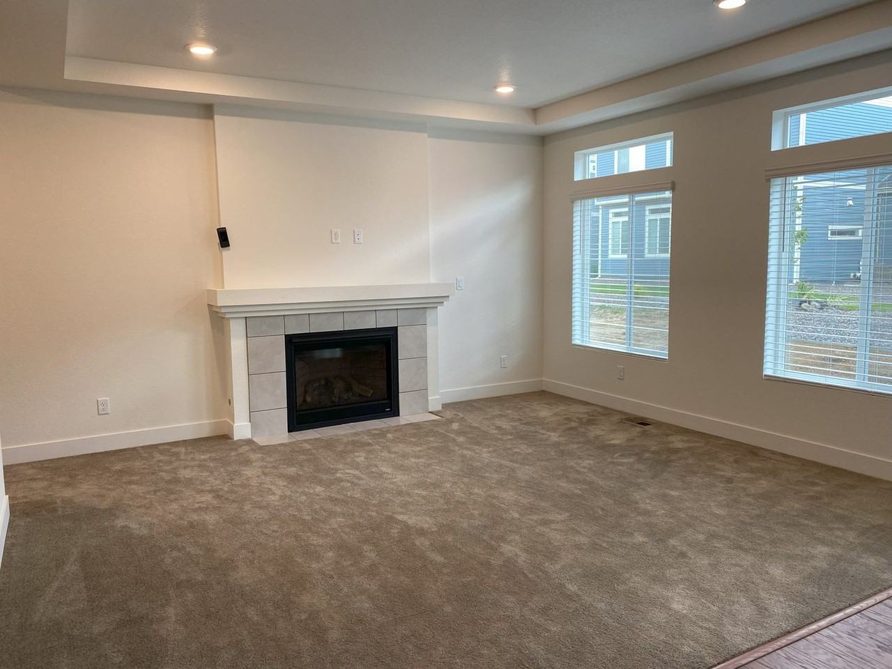 3659 Hazelwood Ln - Photo 7 of 34