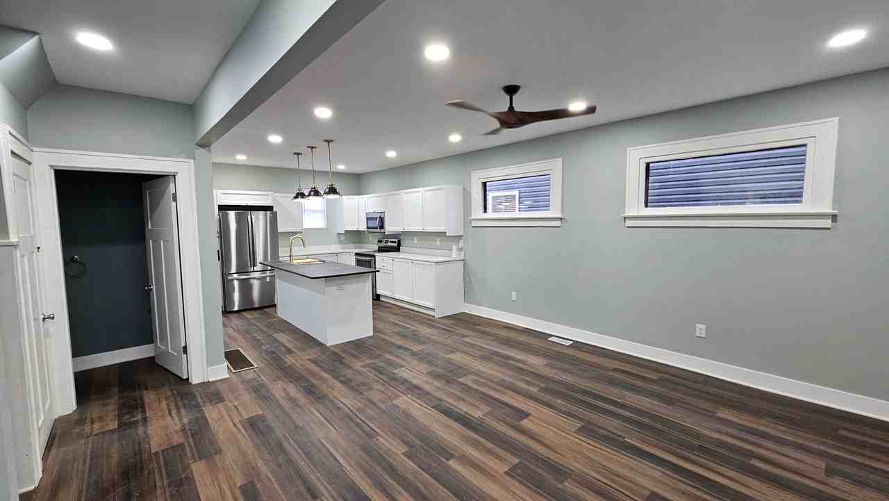 886 Lockbourne Rd - Photo 3 of 25