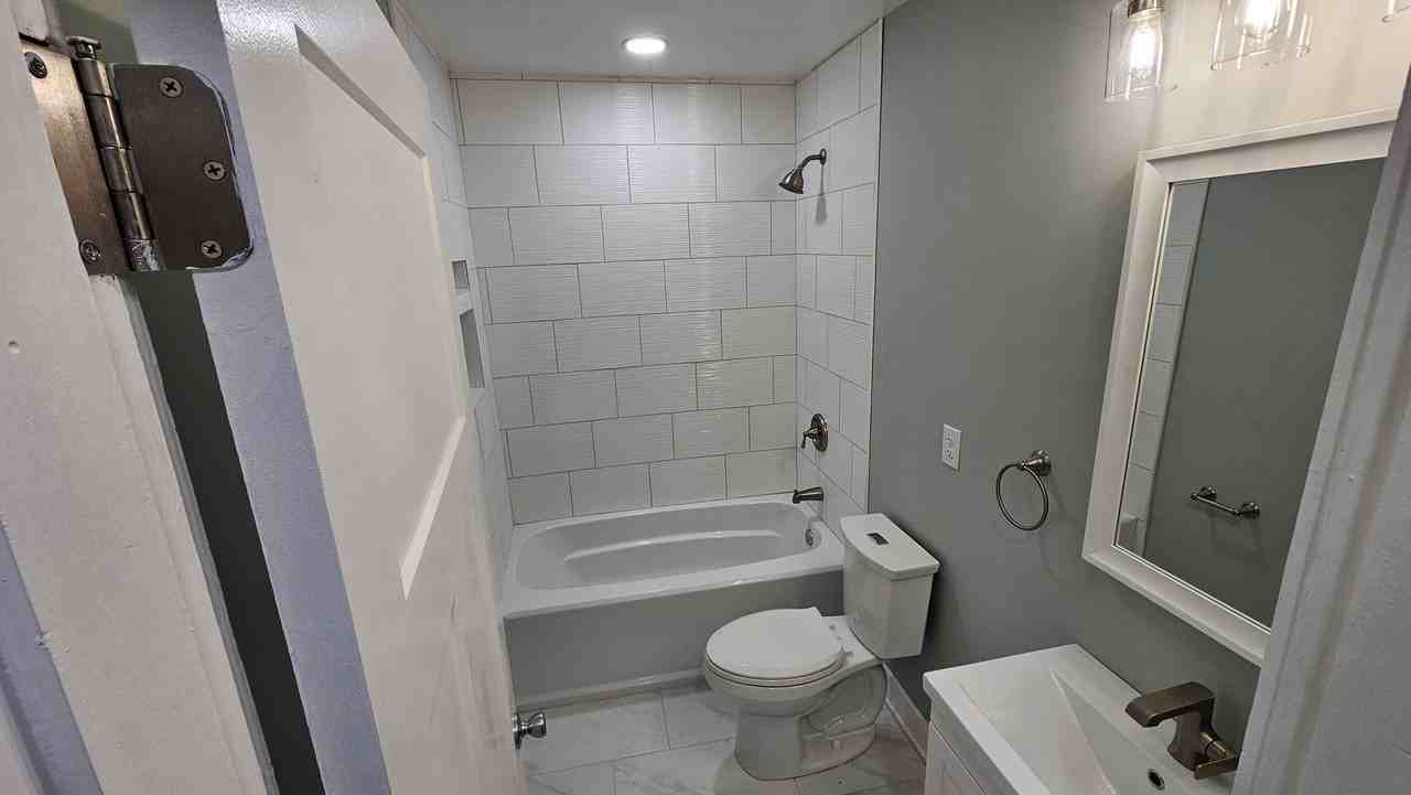 886 Lockbourne Rd - Photo 6 of 25