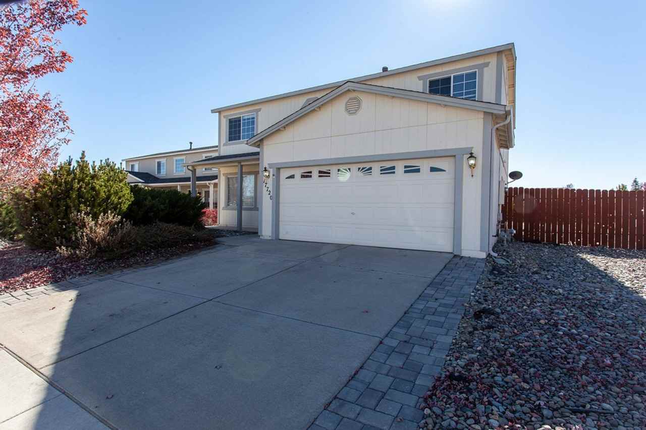 17720 Davenport Ln - Photo 3 of 47