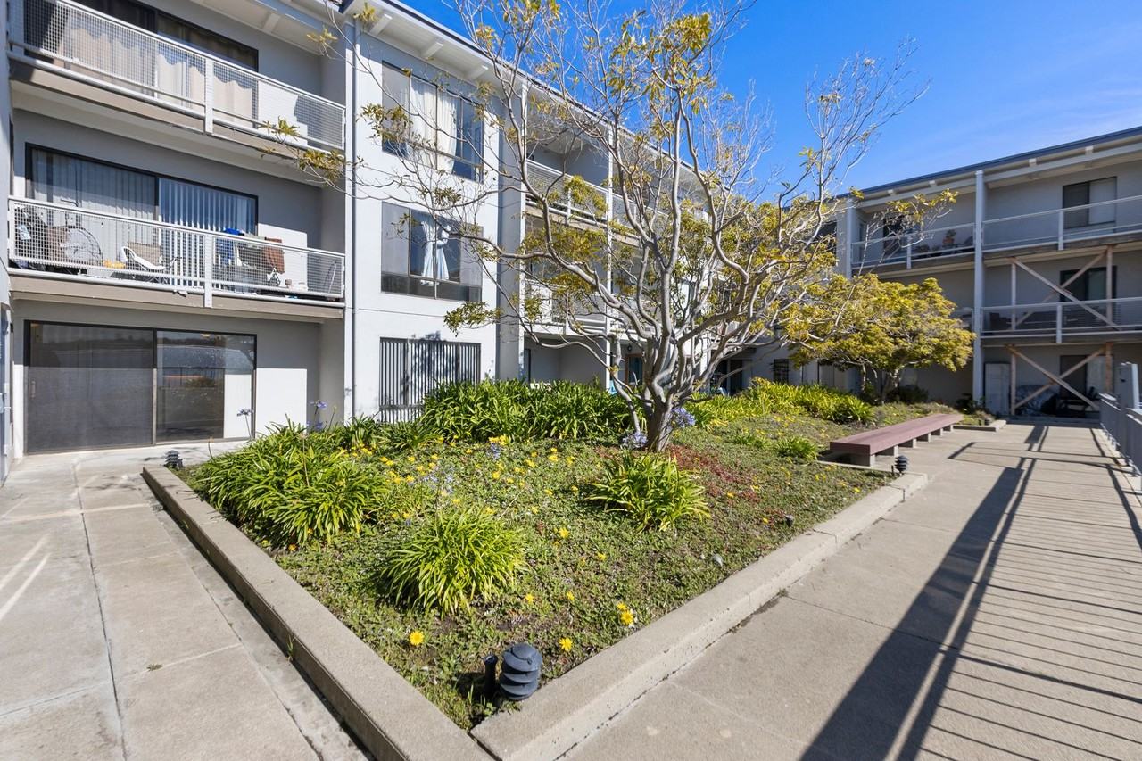 3 Admiral Dr #F263 - Photo 4 of 48